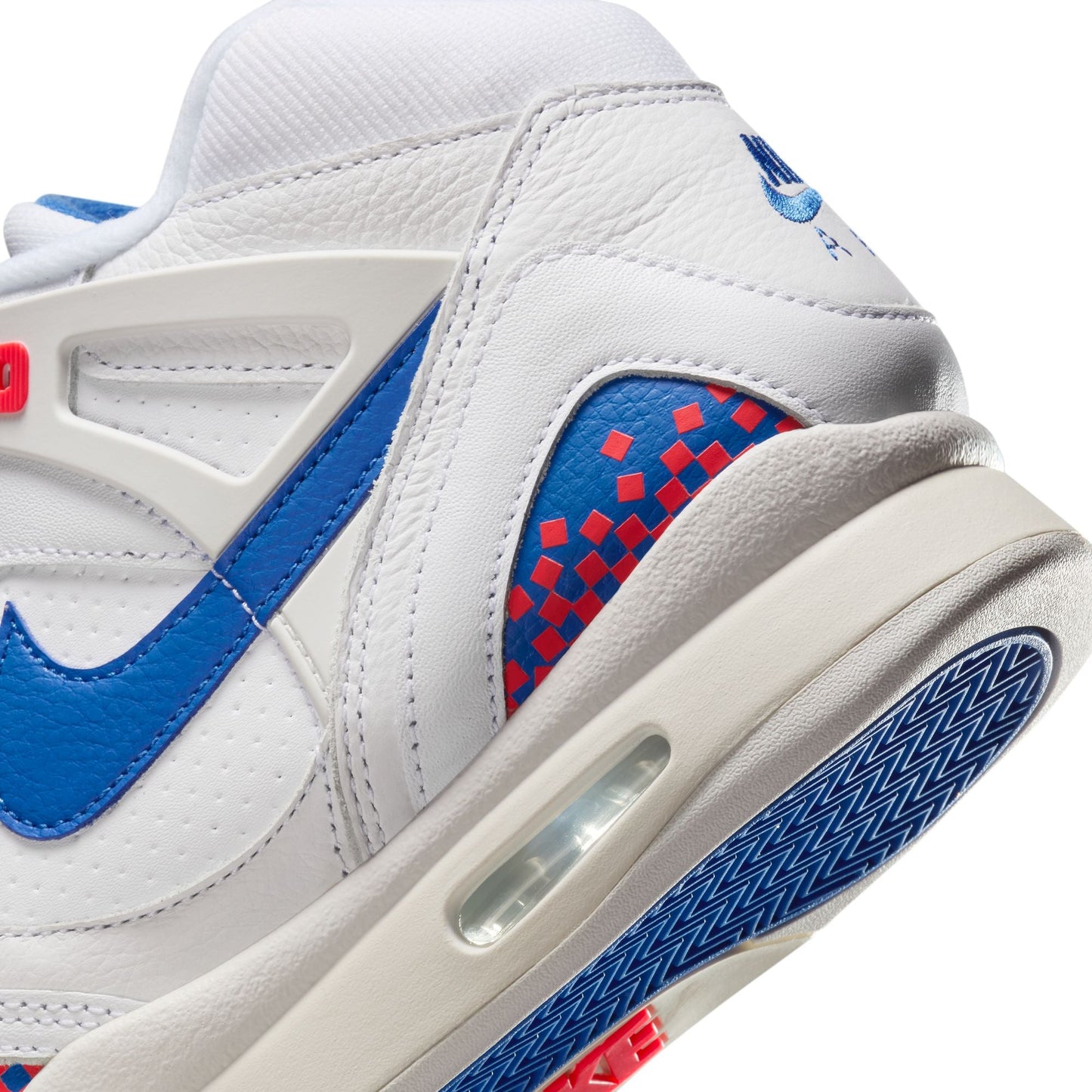 Air Tech Challenge 2 White